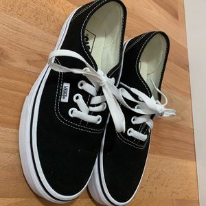 Vans authentic skate shoe